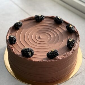 Old-fashioned Chocolate Fudge Cake