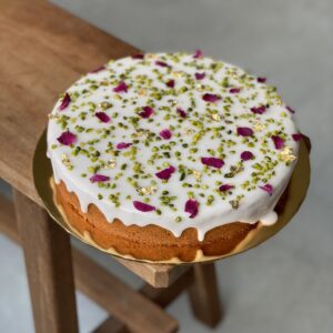 Pistachio Cake with Icing
