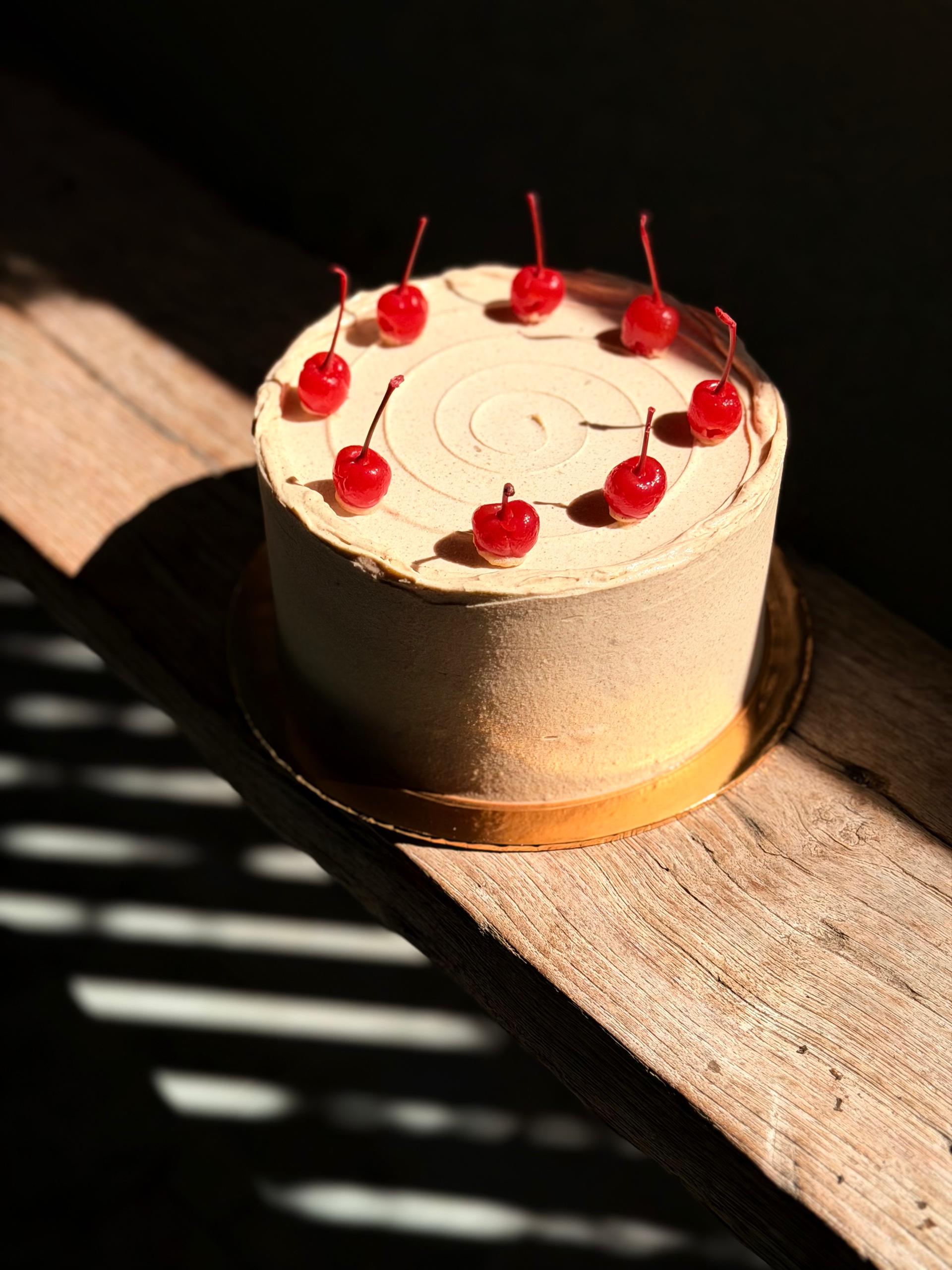 Neapolitan Butter Cake (7” size only)